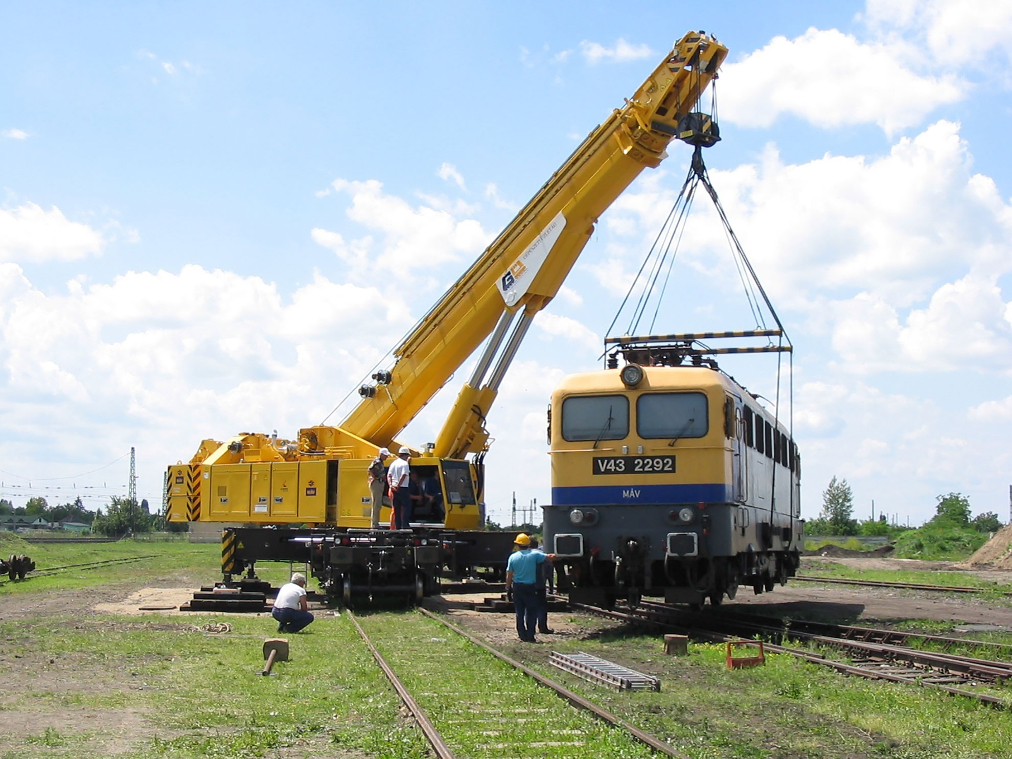 Multi Tasker Eisenbahnkran Gleisbauarbeiten Eisenbahntechnik